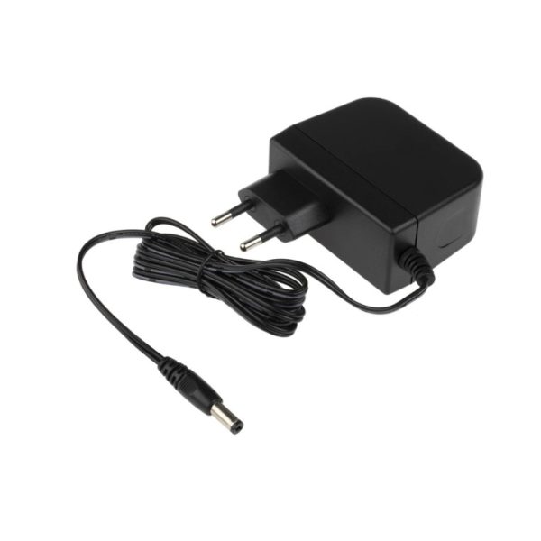 The Postron Regulated 110/230V Power Adapter