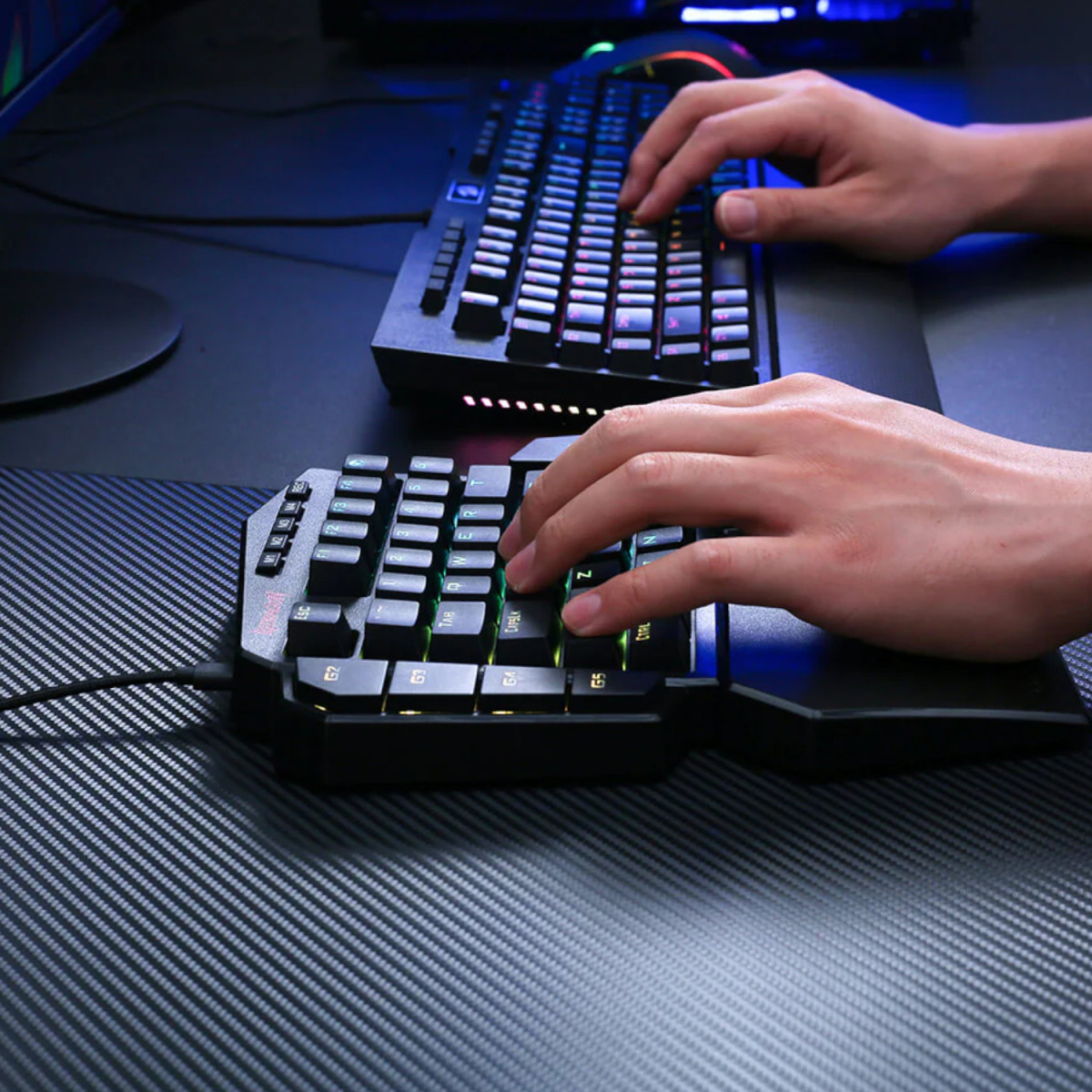 Redragon K585 DITI ELITE PRO RGB 40% Wireless Mechanical Gaming Keyboard - Blue Switches - Image 4
